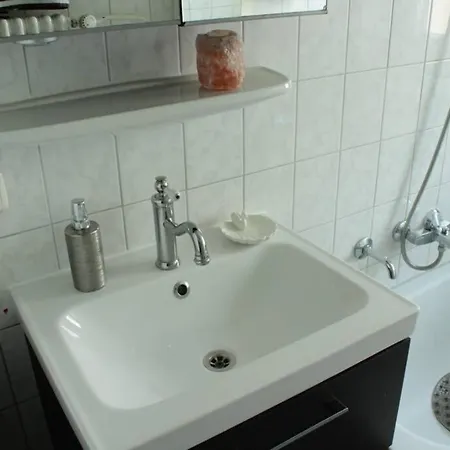 Stylisches Oekologisches Gaestezimmer Διαμέρισμα Μόναχο